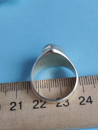 Пропонуємо вам купити кільце з натуральним каменем ларимар в сріблі.
Розмір 18
	. . фото 8