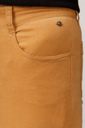 Вельветовые женские брюки отлично подчеркнут достоинства фигуры. Об идеальной по. . фото 6