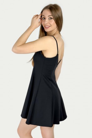 Коктейльное летнее платье на бретельках от Zara. Модель с расклешенной юбкой, за. . фото 5