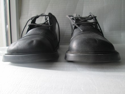 Туфлі чоловічі ROCKGROUND (всесезон), чорні, розм. 42-43

Туфлі чоловічі ROCKG. . фото 3