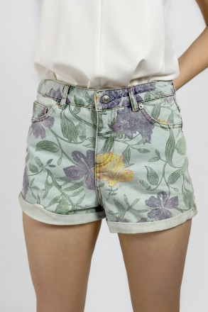Джинсовые шорты с принтом Pull & Bear 9695/305/406 зеленые XS. Київ. фото 1 Джинсовые шорты с принтом Pull & Bear 9695/305/406 зеленые XS. Київ. фото 1
