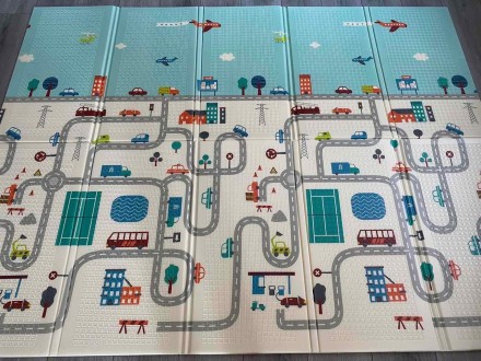 Дитячий двобічний складаний килимок "Транспорт і Зоолетчики" — це безкомпромісна. . фото 2