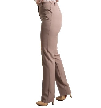 
Женские брюки пошиты из костюмной ткани. Особенностью модели является карманы о. . фото 4
