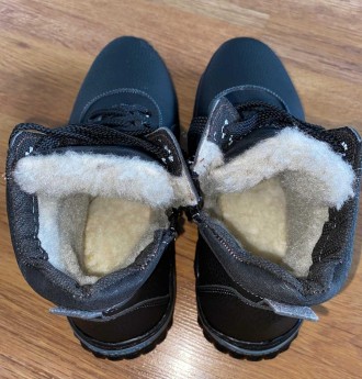 Подростковые зимние ботинки мужские черные на молнии на шнурках на меху прошитые. . фото 9