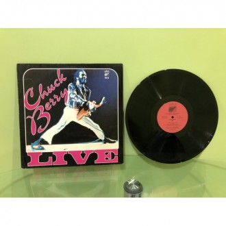 01054 Виниловая Пластинка «Chuck Berry» сборник
В салоне гитар «Маэстро» имеется. . фото 2