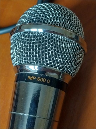 Продаётся Микрофон LG Dynamic Micrphone IMP 600Ὠ
Длина шнура – 5 метров. Длина . . фото 6