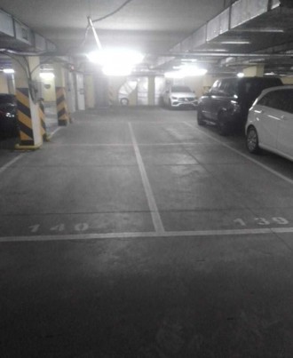 Подземный паркинг 1 и 2 ярус. Двух ярусный паркинг.

1.	Пр-т Влади́мира Ивасюк. Оболонь. фото 12