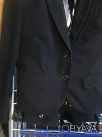 Пиджак черный, состояние хорошее, целый, чистый. без дефектов
Размеры в плечах . . фото 1