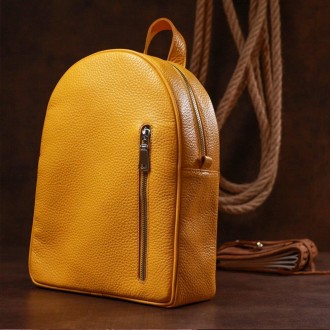 Яскравий жовтий шкіряний рюкзак міський у лаконічному, акуратному дизайні.
Гідна. . фото 2
