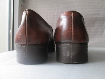 Туфлі чоловічі (демисезон), темнокоричневі, розм. 43-44

Туфлі чоловічі. Розмі. . фото 6