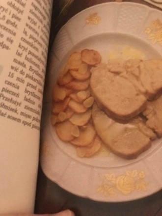 Книга в хорошем состоянии с яркими иллюстрациями и рецептами блюд, без дефектов . . фото 7