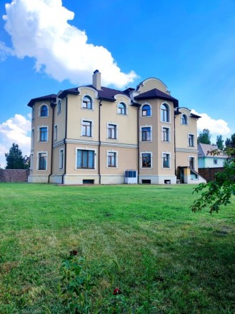 Срочная продажа! Дом 4-х эт.1050м.кв.Видовой. 38сот.земли. Бассейн,сауна,гостевой дом и др.. Счастливое. фото 1 Срочная продажа! Дом 4-х эт.1050м.кв.Видовой. 38сот.земли. Бассейн,сауна,гостевой дом и др.. Счастливое. фото 1