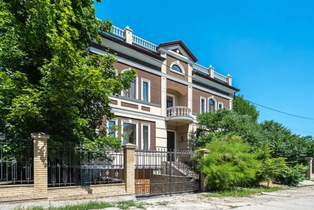 Продаж будинку, 850м2. Татарка, О. Шмідта.. Киев. фото 1 Продаж будинку, 850м2. Татарка, О. Шмідта.. Киев. фото 1