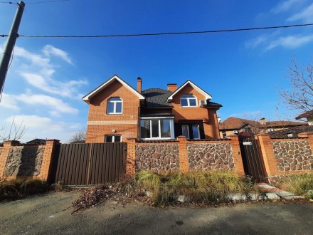 Продам Дом 304м.кв. 10сот. Голосеево. метро Ипподром- 10мин. пешком. Київ. фото 1 Продам Дом 304м.кв. 10сот. Голосеево. метро Ипподром- 10мин. пешком. Київ. фото 1