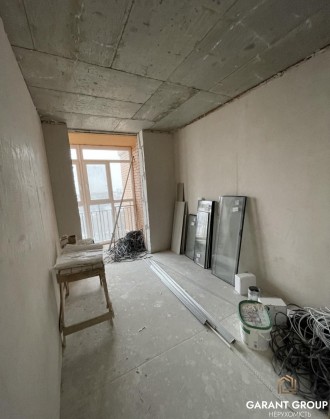 В продаже квартира в новом доме с красного кирпича.Проведена электрика,стены гот. Киевский. фото 4