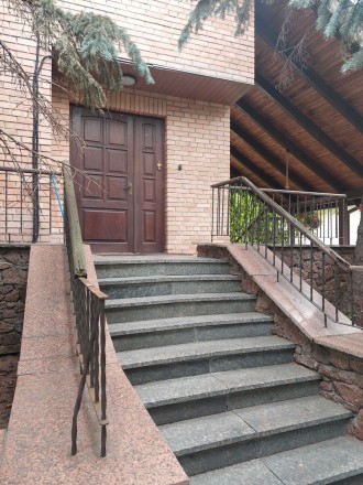 Продается шикарный дом на Печерске!.. Київ. фото 1 Продается шикарный дом на Печерске!.. Київ. фото 1