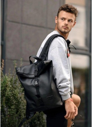 Чоловічий стильний рюкзак для ноутбука виготовлений зі зносостійкої, якісної, во. . фото 3