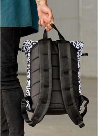 Чоловічий стильний рюкзак для ноутбука тканинний з чорно-білим принтом.
Аксесуар. . фото 4