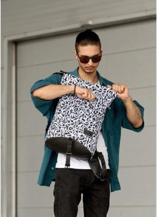 Чоловічий стильний рюкзак для ноутбука тканинний з чорно-білим принтом.
Аксесуар. . фото 3