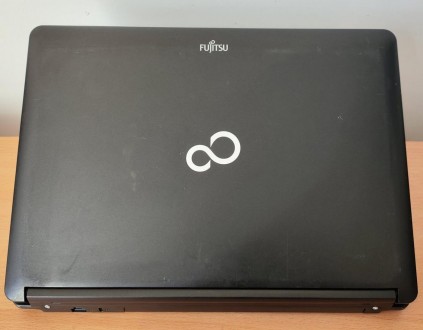 Ноутбук с Европы Fujitsu Lifebook S710 14" i5-M520 /4 ГБ/160 Gb HDD/DVD-RW
Мы за. . фото 7