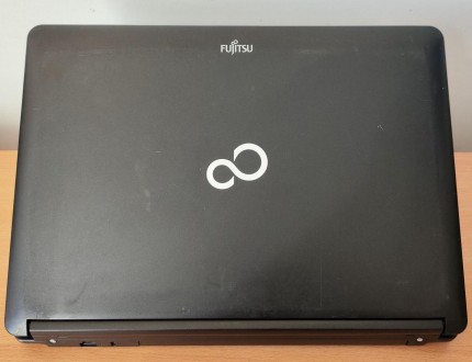 Ноутбук с Европы Fujitsu Lifebook S710 14" i5-M520 /4 ГБ/160 Gb HDD/DVD-RW
Мы за. . фото 5