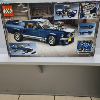 
Блоковий конструктор LEGO Форд Мустанг (10265) НОВЫЙ! Мятая коробка слегка ...
. . фото 2