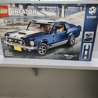
Блоковий конструктор LEGO Форд Мустанг (10265) НОВЫЙ! Мятая коробка слегка ...
. . фото 3
