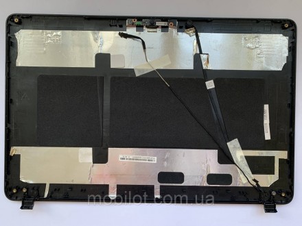 Часть корпуса крышка матрицы и рамка к ноутбуку Acer E1-531. Есть следы от экспл. . фото 4