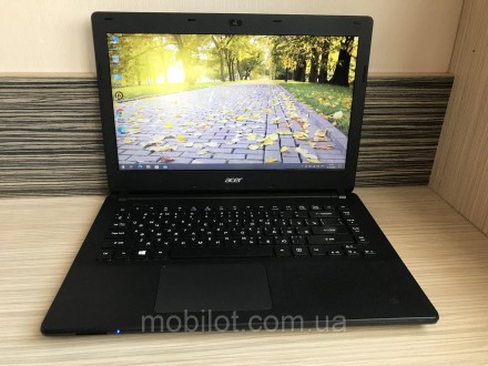 Ноутбук Acer Aspire ES1-411-C1XZ в нормальном состоянии. На корпусе ноутбука ест. . фото 2