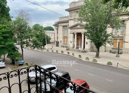 5 кімнатна квартира в історичному центрі Одеси! 180 м2. Одесса. фото 1 5 кімнатна квартира в історичному центрі Одеси! 180 м2. Одесса. фото 1