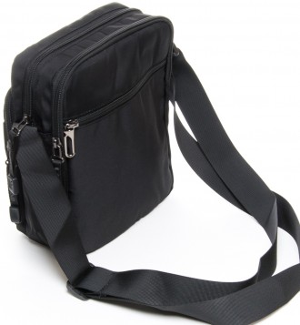 Надежная мужская сумка Lanpad 4206 black
Практичная мужская сумку на плечо имея . . фото 3