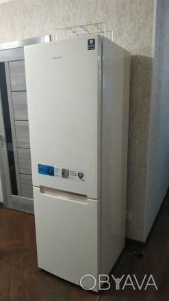 Продается полноформатный инвертерный двухкамерный холодильник SAMSUNG RB31FSRNDE. . фото 1