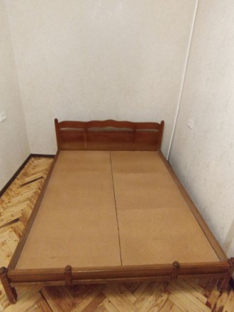 Продается полноформатная двухместная кровать из натурального дерева в хорошем со. . фото 5