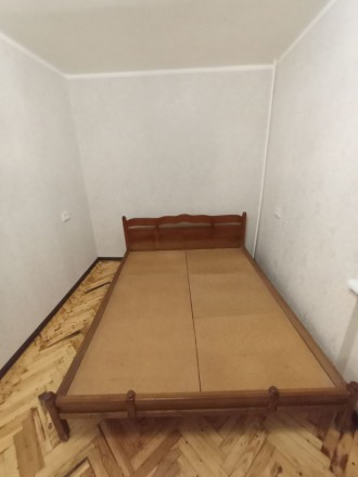 Продается полноформатная двухместная кровать из натурального дерева в хорошем со. . фото 7
