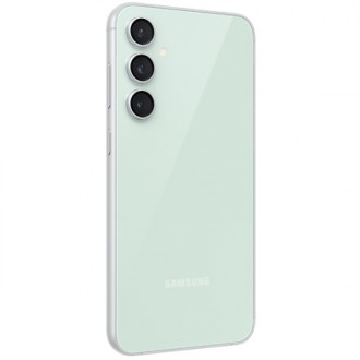
Смартфон Samsung Galaxy S23 FE
Отличный проводник к незабываемым воспоминаниям . . фото 7