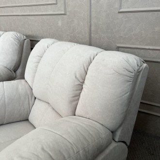 Комплект новый
В комплект входит трехместный раскладной диван и 2 кресла реклайн. . фото 9