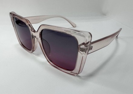 Солнцезащитные женские очки квадратные в легкой оправе с поляризацией
защита от . . фото 2