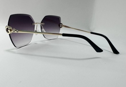 Солнцезащитные женские квадратные очки
защита от ультрафиолета uv400;
линзы поли. . фото 4