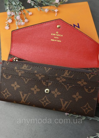 Популярна модель, Louis Vuitton, Луї Віттон у стильній фірмовій коробці.
Всереди. . фото 6