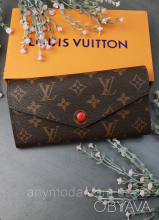 Популярна модель, Louis Vuitton, Луї Віттон у стильній фірмовій коробці.
Всереди. . фото 1