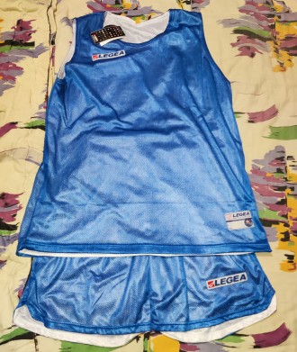 Двусторонняя баскетбольная форма Legea, размер-XL, длина футболки-80см, под мышк. . фото 3