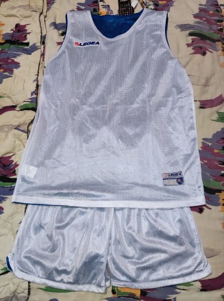Двусторонняя баскетбольная форма Legea, размер-XL, длина футболки-80см, под мышк. . фото 8