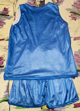 Двусторонняя баскетбольная форма Legea, размер-XL, длина футболки-80см, под мышк. . фото 4