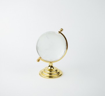Декоративный глобус – это изящный и стильный аксессуар, который привнесет нотку . . фото 2