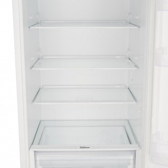 Холодильник двухкамерный с нижней морозильной камерой и механическим управлением. . фото 5
