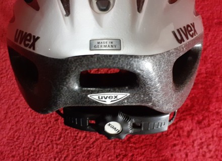 Продам НОВЫЙ  велосипедный шлем  производство Германия  UVEX  серебристого цвета. . фото 4