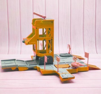 В сложенном виде игрушка представляет собой машинку (25х17х16 см), а разложив ст. . фото 3