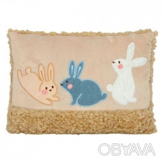 Декоративная подушка с изображением трех милых зайчиков. Выполнена из качественн. . фото 1