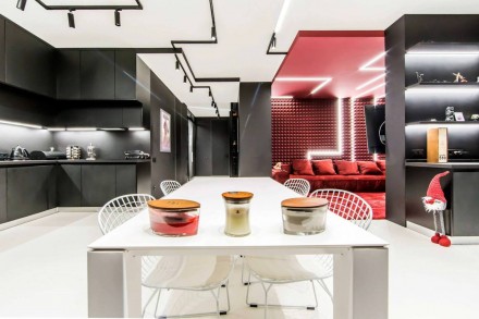 Апартаменты выполнены по авторскому дизайн проекту в стиле хай-тек минимализм. 
. . фото 17