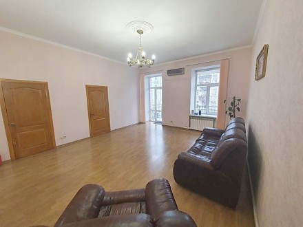 Аренда офиса 140 м², Руставели 34, Центр, м Дворец Спорта, Бессарабка. Киев. фото 1 Аренда офиса 140 м², Руставели 34, Центр, м Дворец Спорта, Бессарабка. Киев. фото 1